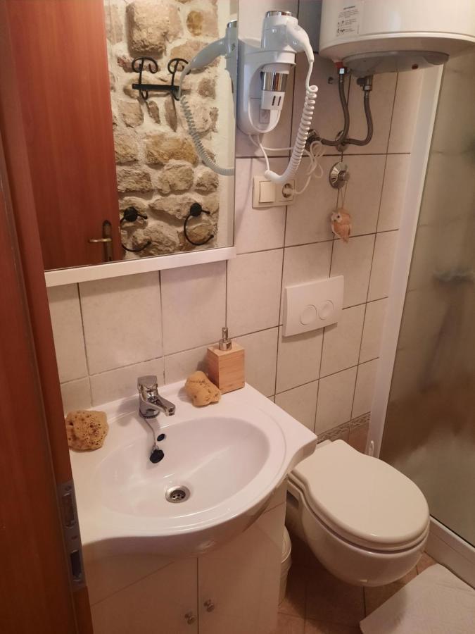 Room Ivana Rab Town Ngoại thất bức ảnh
